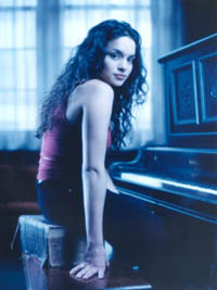 Norah Jones and a piano
